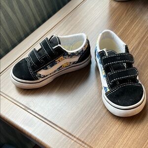 VANS Sneakers (Black w/ Flowers)  Sz 7.5